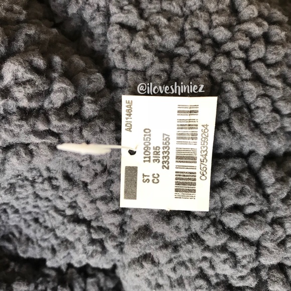 •Victoria's Secret PINK• Reversible Sherpa Bomber - Picture 4 of 8